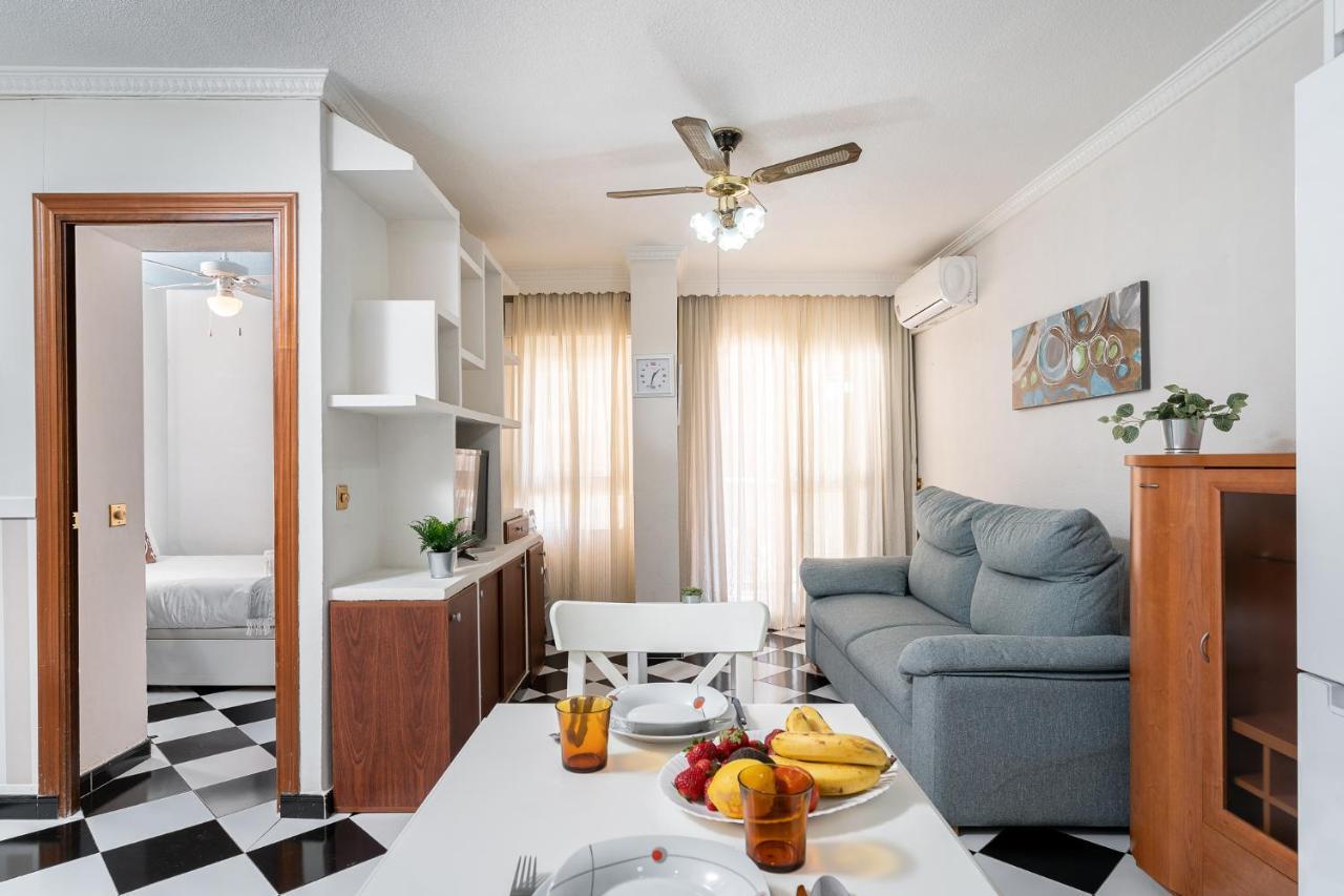 Appartamento Blonzu Guinea Benalmádena Esterno foto